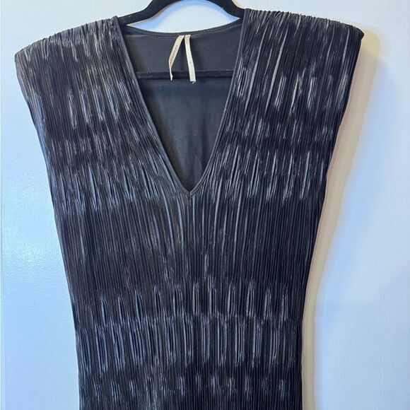 ANTHROPOLOGIE Ruched V-Neck Midi Dress Black Women’s Size Medium - Picture 6 of 8